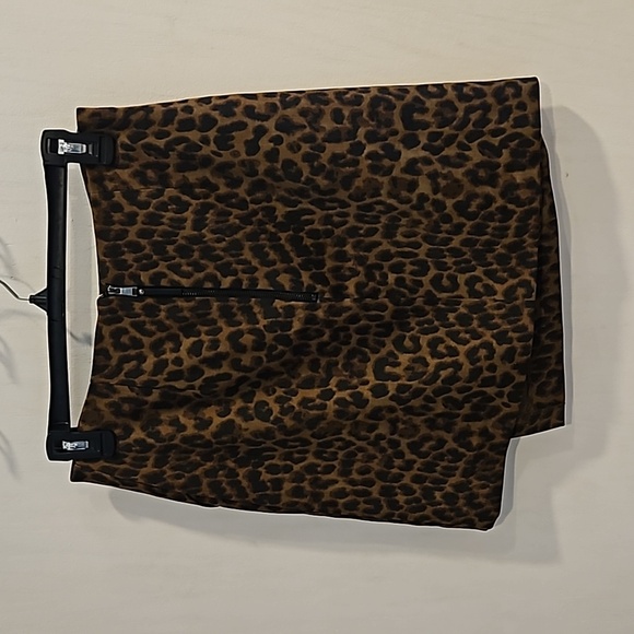 Ann Taylor Black Brown Leopard Print Asymmetrical Mini Skirt 2 - Picture 6 of 6